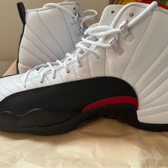 Jordan Men White and Black Sneakers with Red Accents - Picture 3 of 12